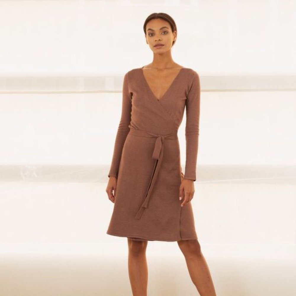 Modern Citizen Wrap Dress Size Medium